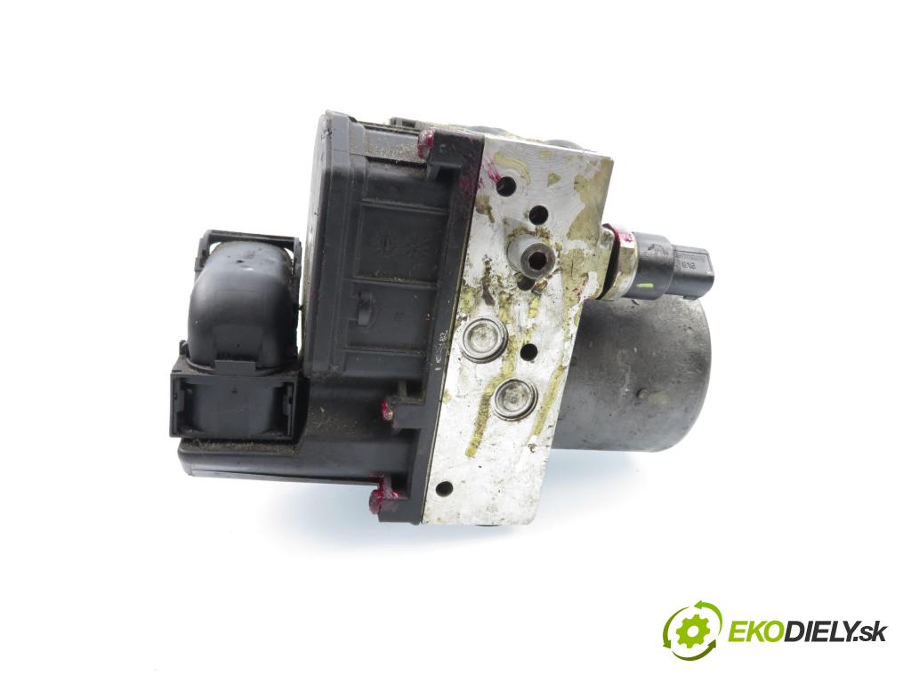 VW PASSAT B5.5 Variant (3B6) KOMBI 2002 96,00 1.9 TDI - AWX 1896,00 Pumpa ABS 0265950055 ; 4B0614517G ; 0265225124 (Pumpa ABS)