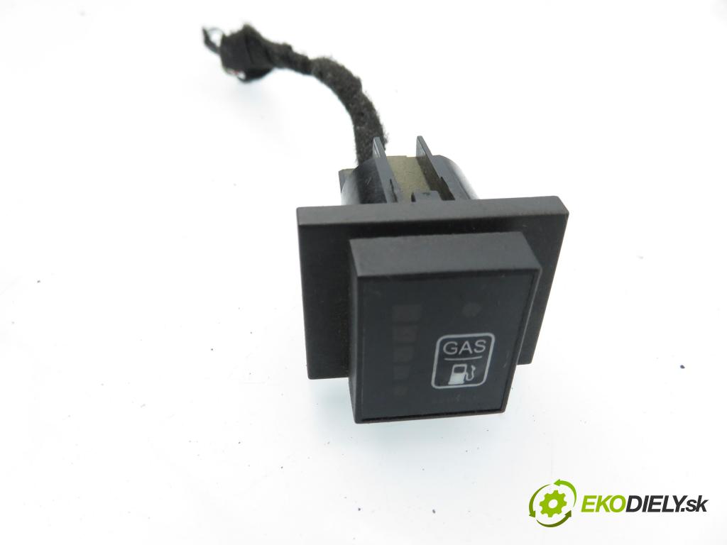 FORD FOCUS II Turnier (DA_, FFS, DS) KOMBI 2006 74,00 1.6 - SHDA 1596,00 INSTALACE: LPG komplentní 67R017009 ; 67R010104