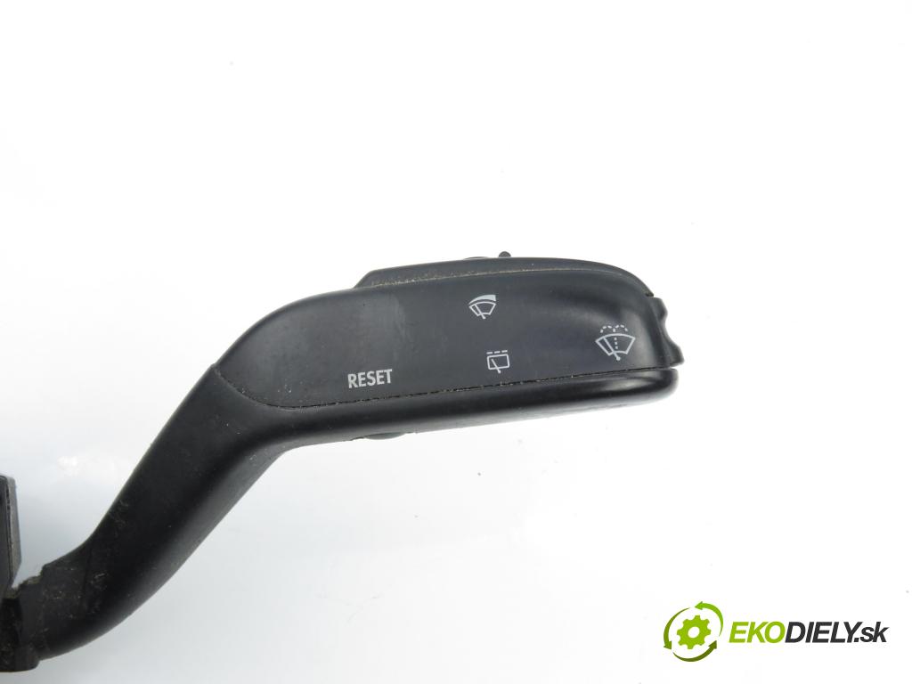 SKODA ROOMSTER (5J) KOMBIVAN 2006 51,00 1.4 TDI - BNM 1422,00 páčka/prepínač 7H0953503BL