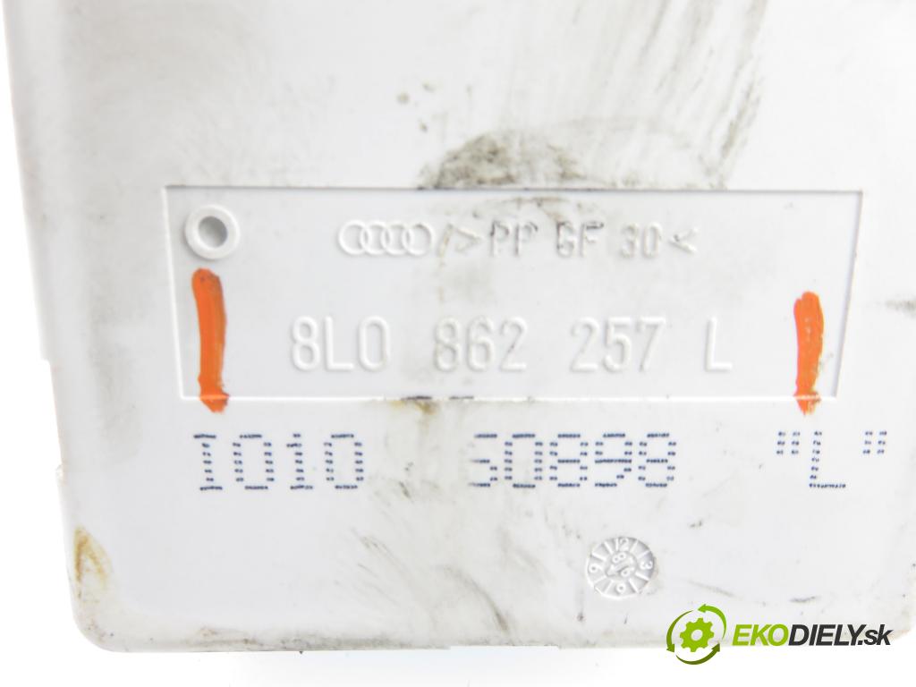 AUDI A3 (8L1) HB 1998 74,00 1.6 - AKL 1595,00 pumpa zámku centrálneho 8L0862257L