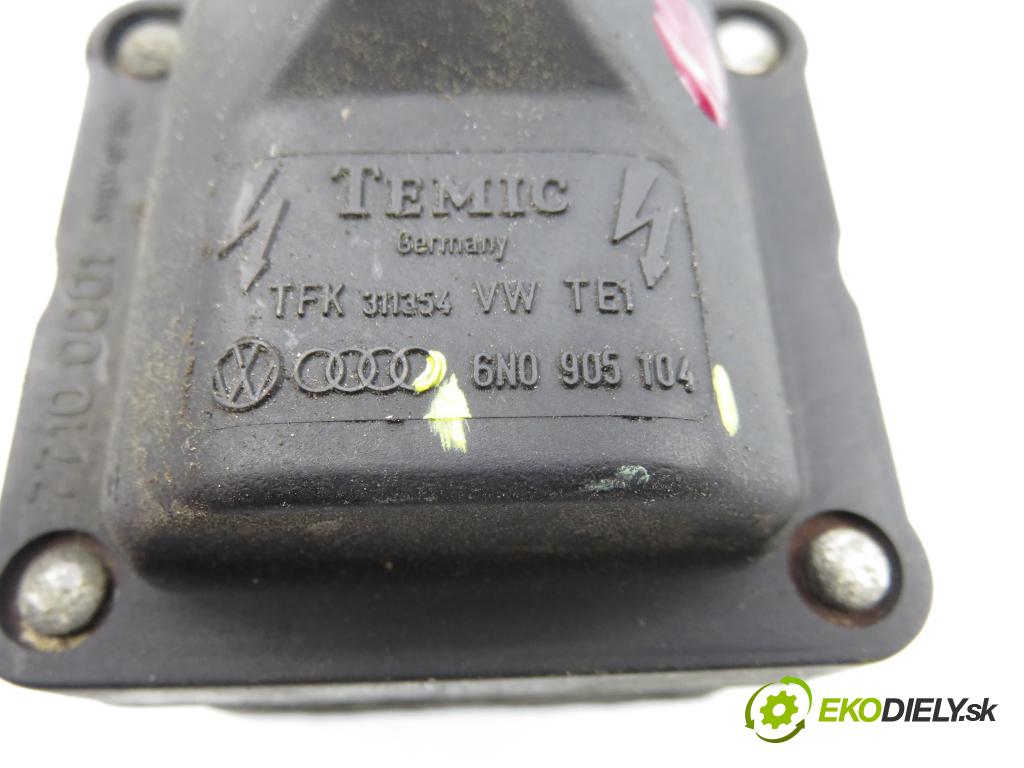 SKODA OCTAVIA I (1U2) LIFTBACK 2000 55,00 1.6 - AEE 1598,00 Cievka zapaľovacia 6N0905104