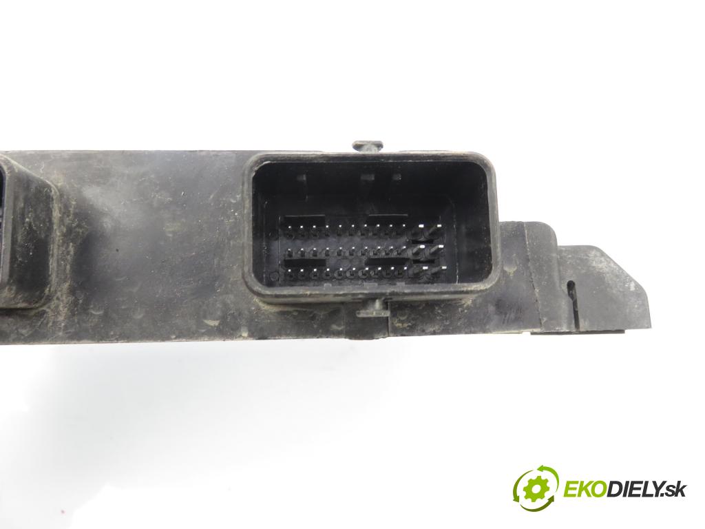 PEUGEOT PARTNER Combispace (5F) KOMBIVAN 2004 51,00 1.9 D - WJY (DW8B) 1868,00 Riadiaca jednotka Motor R04080036C ; 9650359580 ; 9655574380