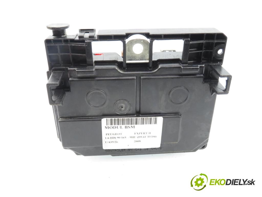 PEUGEOT EXPERT Skrzynia (VF3A_, VF3U_, VF3X_) FURGON 2008 66,00 1.6 HDi 90 16V - 9HU (DV6UTED4) 1560,00 MODUL BSM 9661682880 ; S118983005Q