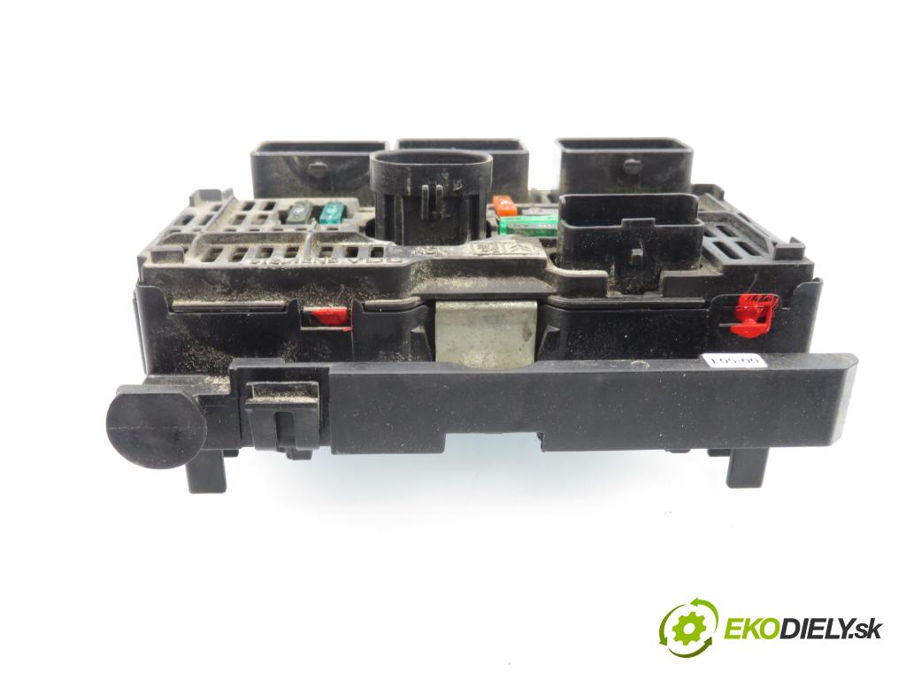 PEUGEOT EXPERT Skrzynia (VF3A_, VF3U_, VF3X_) FURGON 2008 66,00 1.6 HDi 90 16V - 9HU (DV6UTED4) 1560,00 MODUL BSM 9661682880 ; S118983005Q
