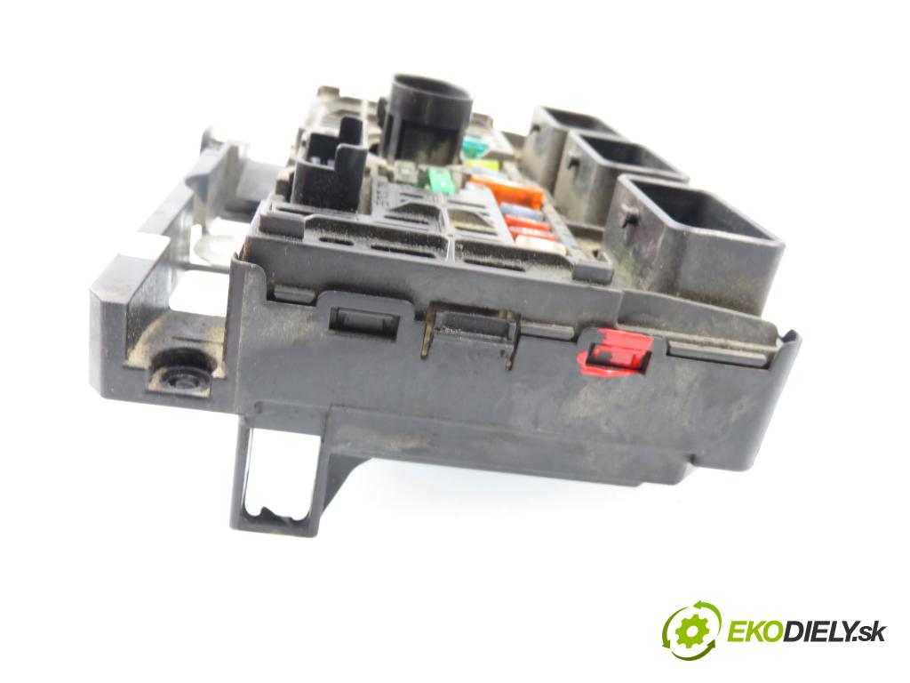 PEUGEOT EXPERT Skrzynia (VF3A_, VF3U_, VF3X_) FURGON 2008 66,00 1.6 HDi 90 16V - 9HU (DV6UTED4) 1560,00 MODUL BSM 9661682880 ; S118983005Q