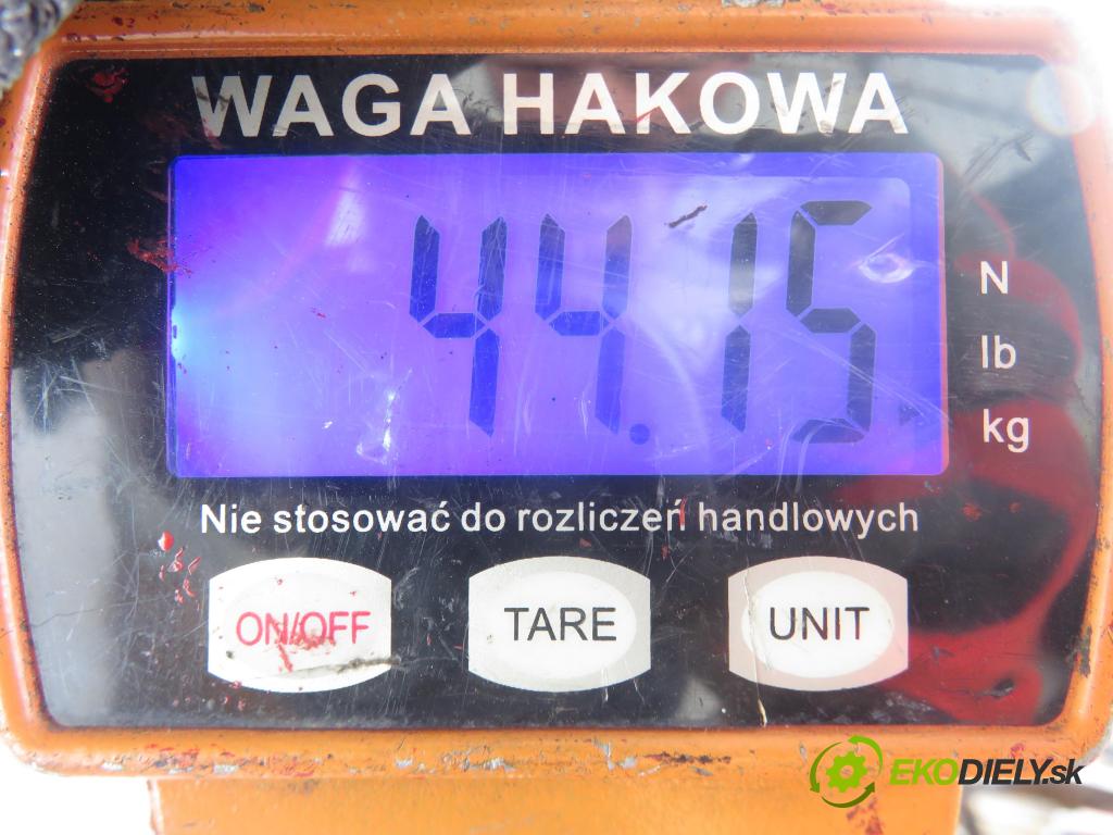RENAULT CLIO III (BR0/1, CR0/1) HB 2006 50,00 1.5 dCi (C/BR0G, C/BR1G) - K9K 768 1461,00 výztuha zadní část ABS