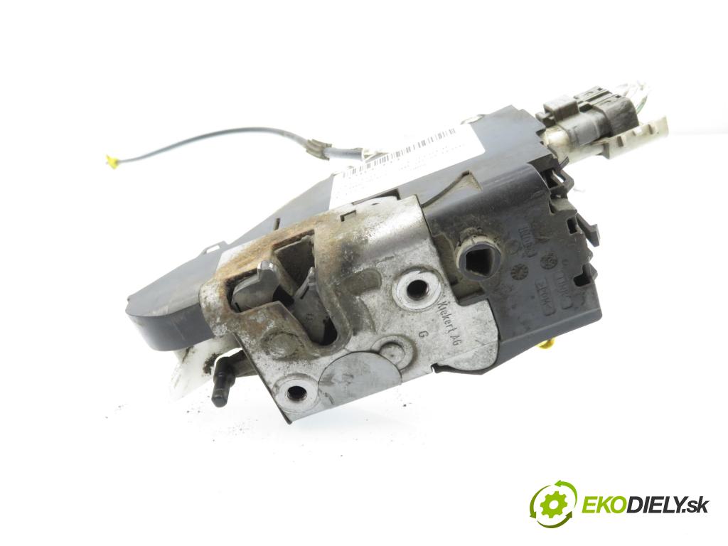 PEUGEOT EXPERT Skrzynia (VF3A_, VF3U_, VF3X_) FURGON 2008 66,00 1.6 HDi 90 16V - 9HU (DV6UTED4) 1560,00 zámok 9681335380