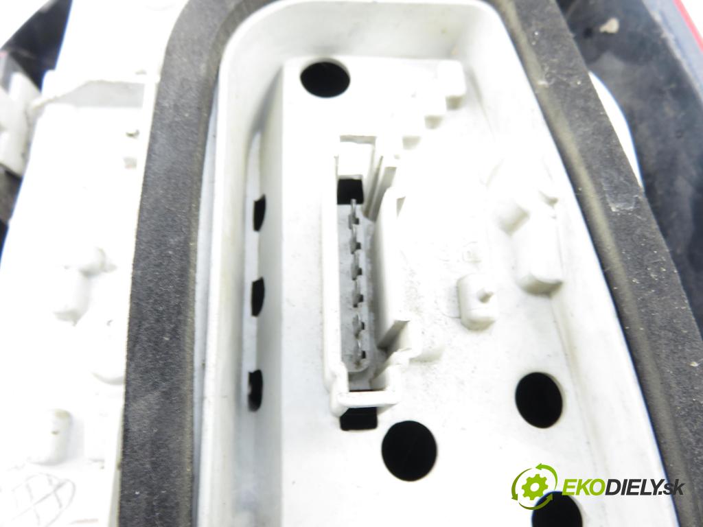 VW POLO (9N_) HB 2002 59,00 1.4 TDI - BNV 1422,00 Svetlo ľavé zadné