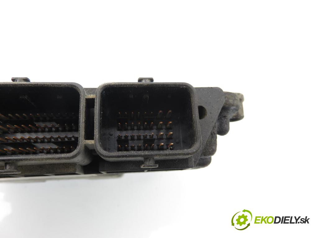 CITROEN C3 I (FC_) HB 2006 80,00 1.6 16V HDi 109 - 9HZ (DV6TED4) 1560,00 Riadiaca jednotka Motor 0281011559 ; 9660653880