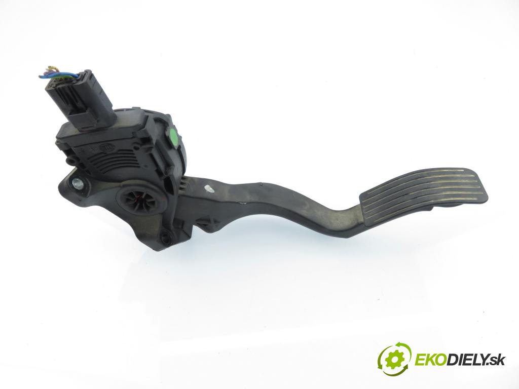 CITROEN C3 I (FC_) HB 2006 80,00 1.6 16V HDi 109 - 9HZ (DV6TED4) 1560,00 Potenciometer plynu 9651270180 ; 6PV00908301 (Potenciometer plynového pedálu)