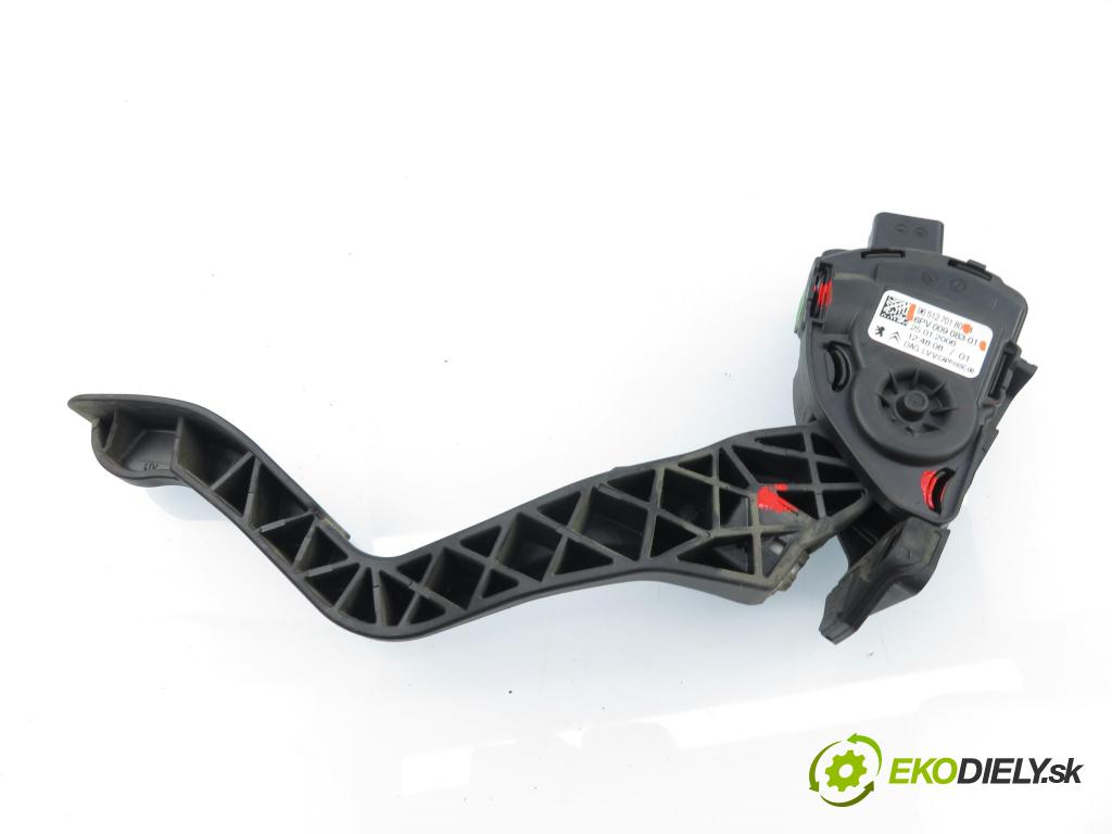 CITROEN C3 I (FC_) HB 2006 80,00 1.6 16V HDi 109 - 9HZ (DV6TED4) 1560,00 Potenciometer plynu 9651270180 ; 6PV00908301 (Potenciometer plynového pedálu)