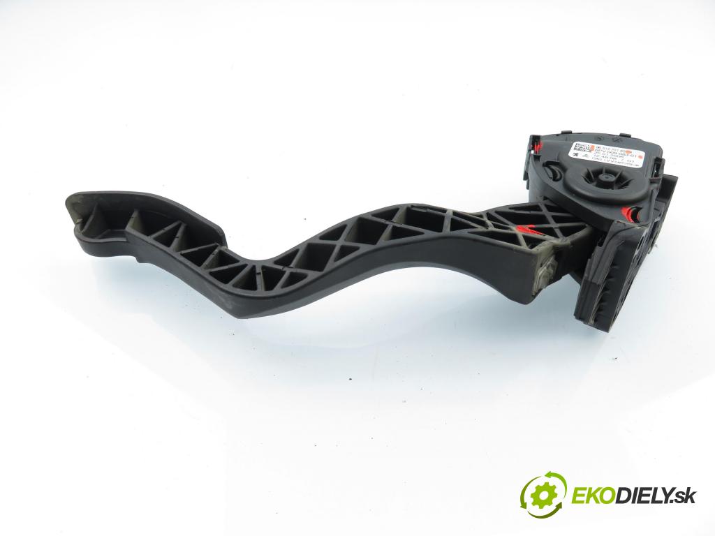 CITROEN C3 I (FC_) HB 2006 80,00 1.6 16V HDi 109 - 9HZ (DV6TED4) 1560,00 Potenciometer plynu 9651270180 ; 6PV00908301 (Potenciometer plynového pedálu)