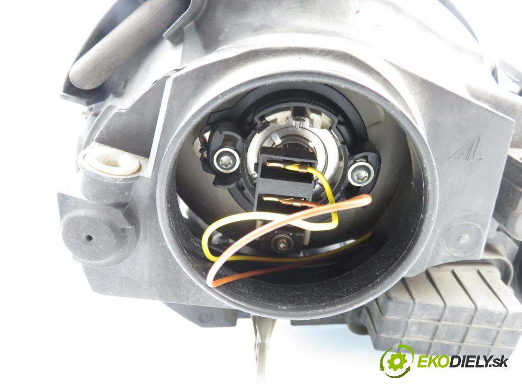 VW POLO (9N_) HB 2002 47,00 1.2 12V 64 - AZQ 1198,00 Svetlo LP 0301190201