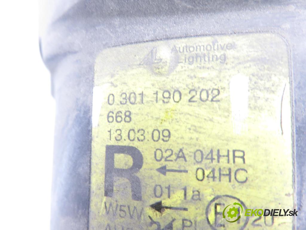 VW POLO (9N_) HB 2002 47,00 1.2 12V - AZQ 1198,00 Svetlo PP 0301190202