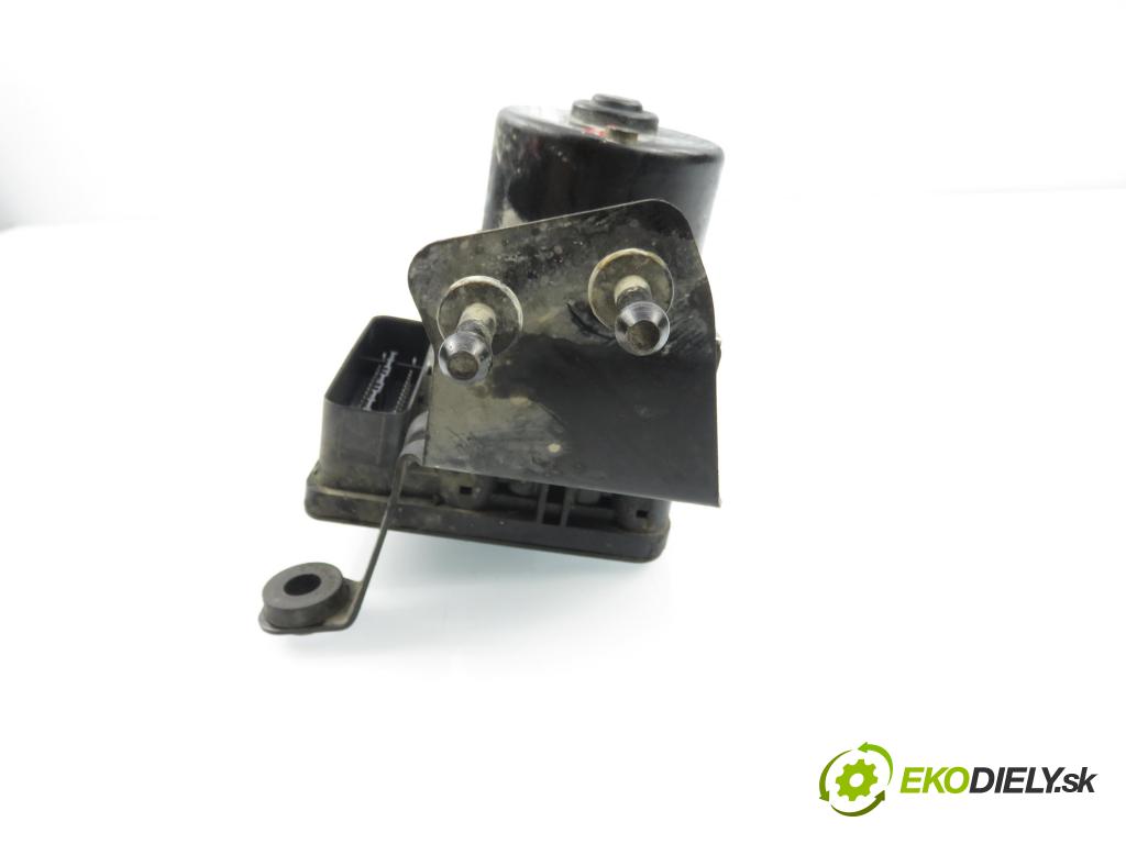 VW POLO (9N_) HB 2002 59,00 1.4 TDI - BNV 1422,00 Pumpa ABS 10096003323 ; 6Q0907379L ; 6Q0614117H (Pumpa ABS)