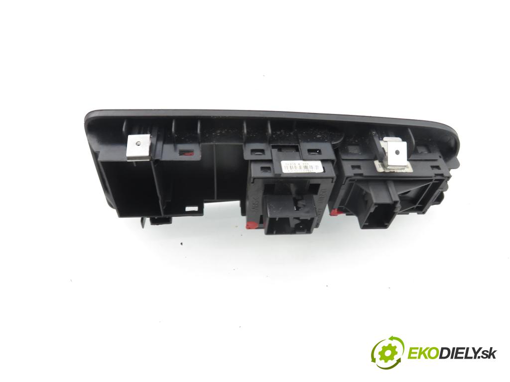 FIAT GRANDE PUNTO (199_) HB 2009 57,00 1.4 - 350 A1.000 1368,00 Panel ovládania okien