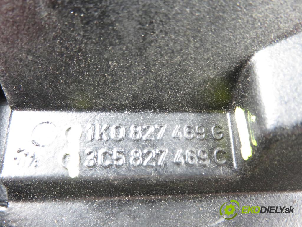 VW GOLF V (1K1) HB 2006 55,00 1.4 16V - BCA 1390,00 klika dveří kufr 1K0827469G ; 3C0827469C