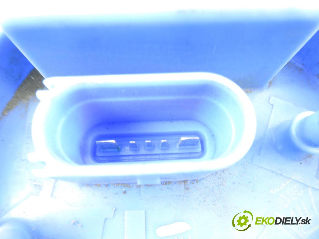 VW GOLF V (1K1) HB 2006 55,00 1.4 16V - BCA 1390,00 Pumpa paliva 1K0919051AE ; A2C53093480
