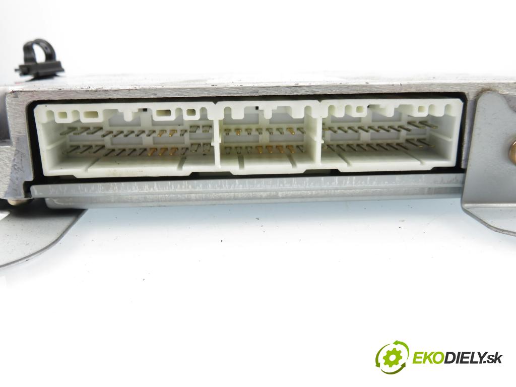 MAZDA PREMACY (CP) MINIVAN 2001 74,00 2.0 DITD 0,00 Riadiaca jednotka Motor 2758005773 ; RF4P18881D
