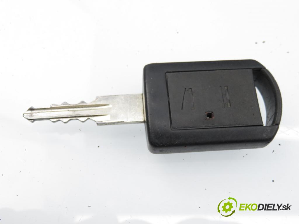 OPEL CORSA C (X01) HB 2001 66,00 1.4 - Z 14 XE 1389,00 spinačka 90589313 ; 90589389 ; 24445098 (Spínacia skrinka)
