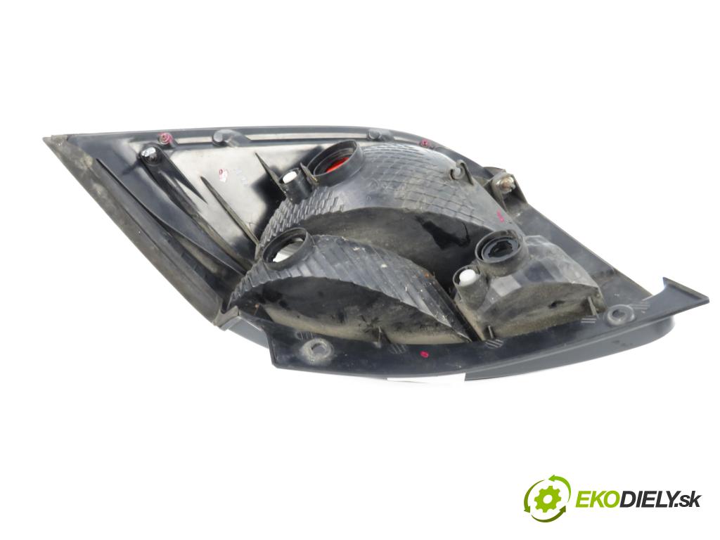 KIA RIO II (JB) HB 2008 81,00 1.5 CRDi - D4FA 1493,00 světlo levé zadní 924011G2L