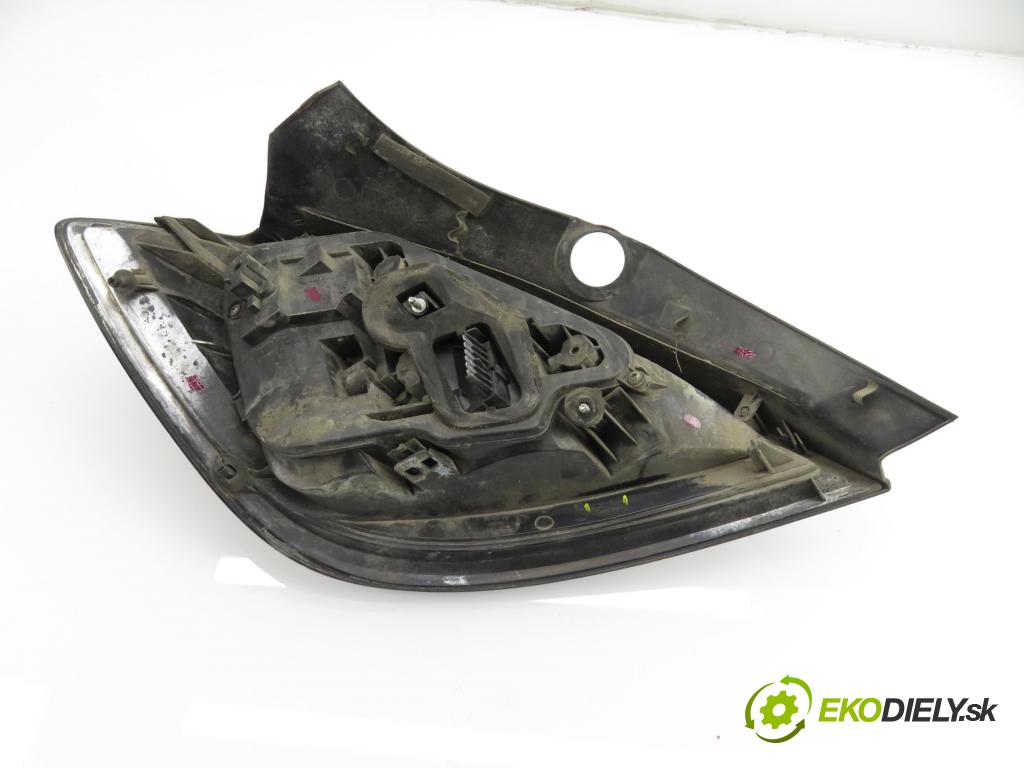 OPEL ASTRA H (A04) HB 2005 74,00 1.7 CDTI 100 - Z 17 DTH 1686,00 Svetlo pravé zadné 24451837