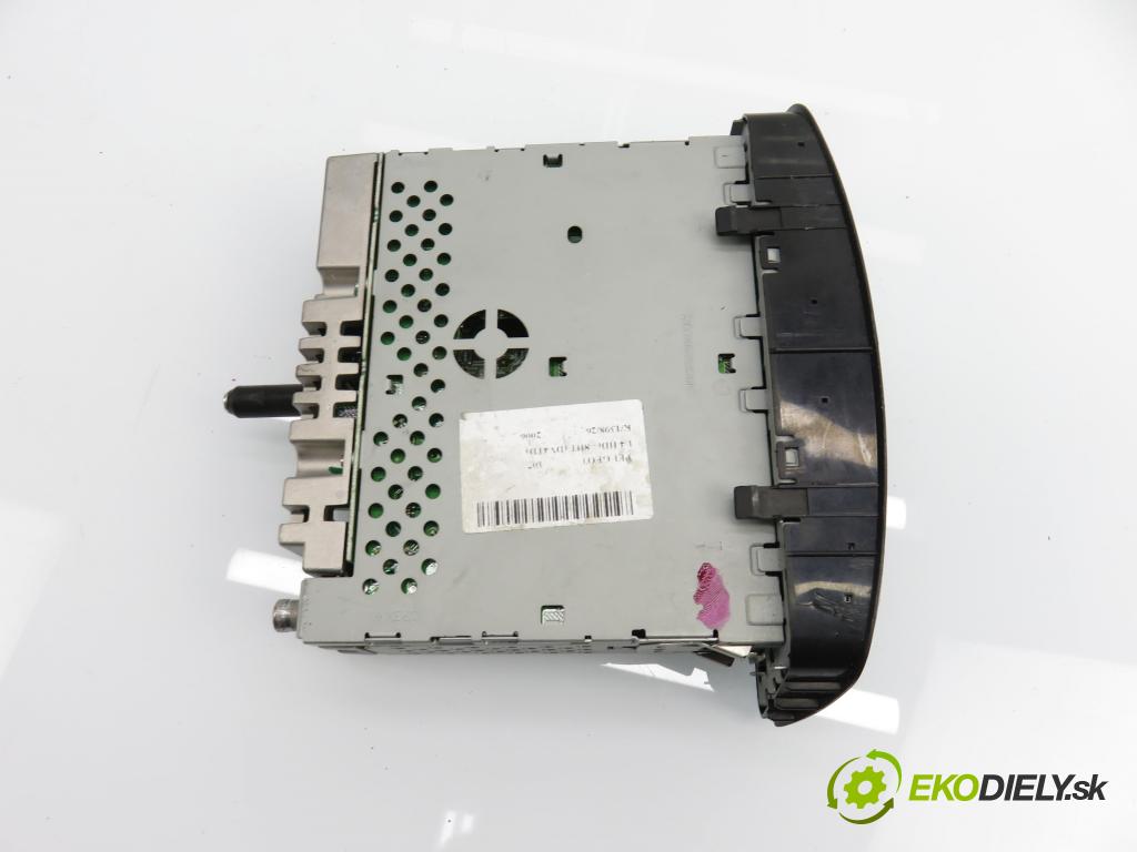 PEUGEOT 107 (PM_, PN_) HB 2006 40,00 1.4 HDi 54 - 8HT (PSA) 1398,00 RADIO CD 861200H010 ; 213062