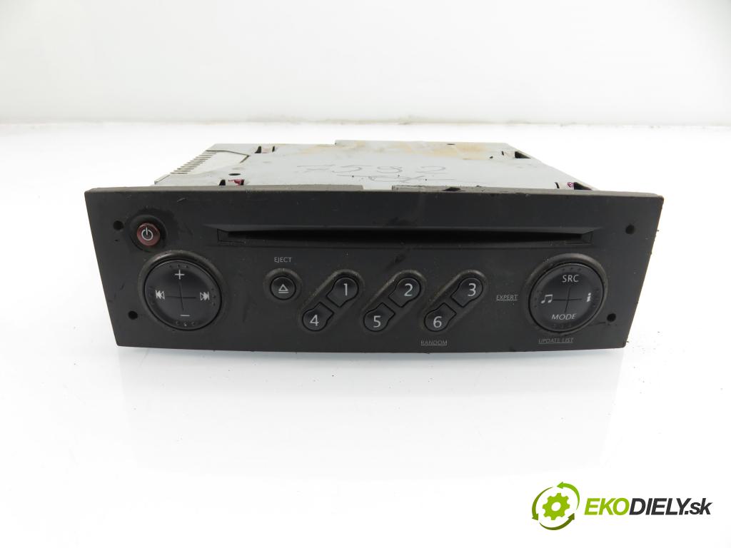 RENAULT MEGANE II Kombi (KM0/1_) KOMBI 2006 110,00 2.0 dCi - M9R 700 1995,00 RADIO CD 8200607918