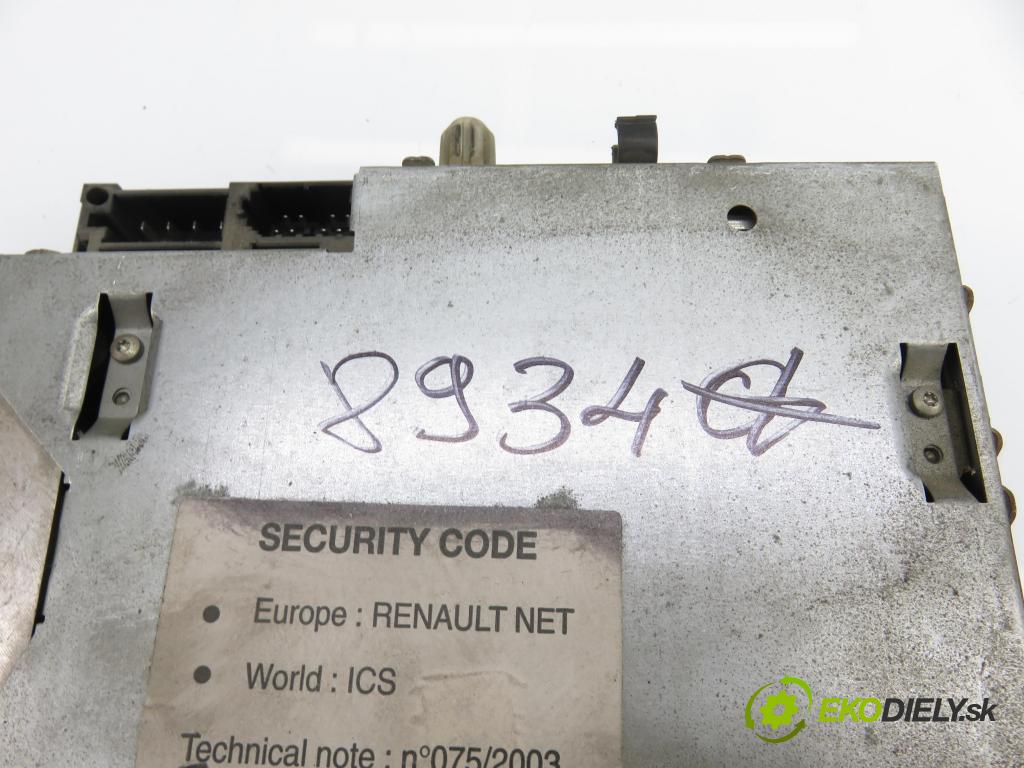 RENAULT MASTER II Skrzynia (FD) FURGON 2008 84,00 2.5 dCi 120 - G9U 724 2464,00 RADIO CD 8200633634C