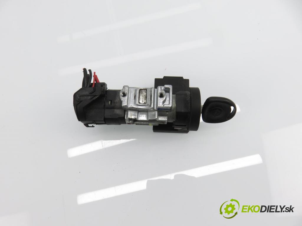 OPEL TIGRA (S93) HB 1997 66,00 1.4 16V - X 14 XE 1389,00 spinačka 26034041 ; 26034040 ; 09148300 (Spínacia skrinka)