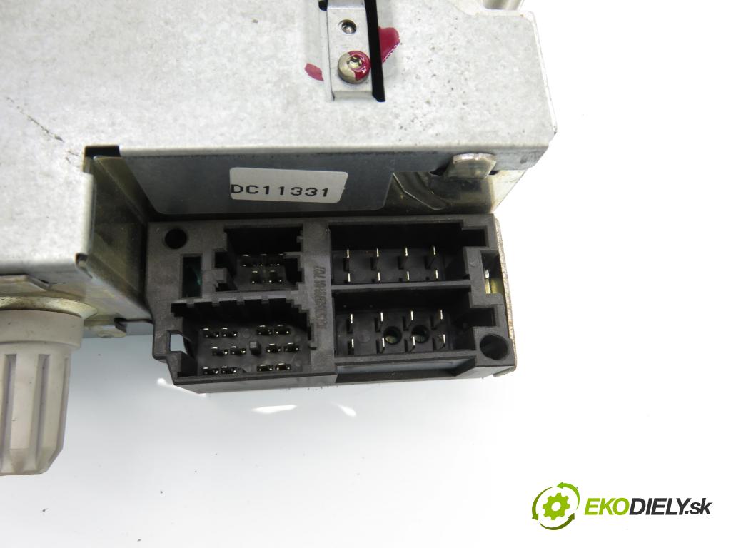 RENAULT MEGANE II (BM0/1_, CM0/1_) HB 2007 82,00 1.6 16V - K4M 812 1598,00 RADIO CD 8200607918B