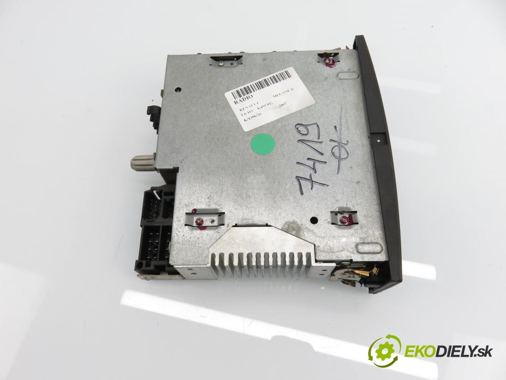 RENAULT MEGANE II (BM0/1_, CM0/1_) HB 2007 82,00 1.6 16V - K4M 812 1598,00 RADIO CD 8200607918B