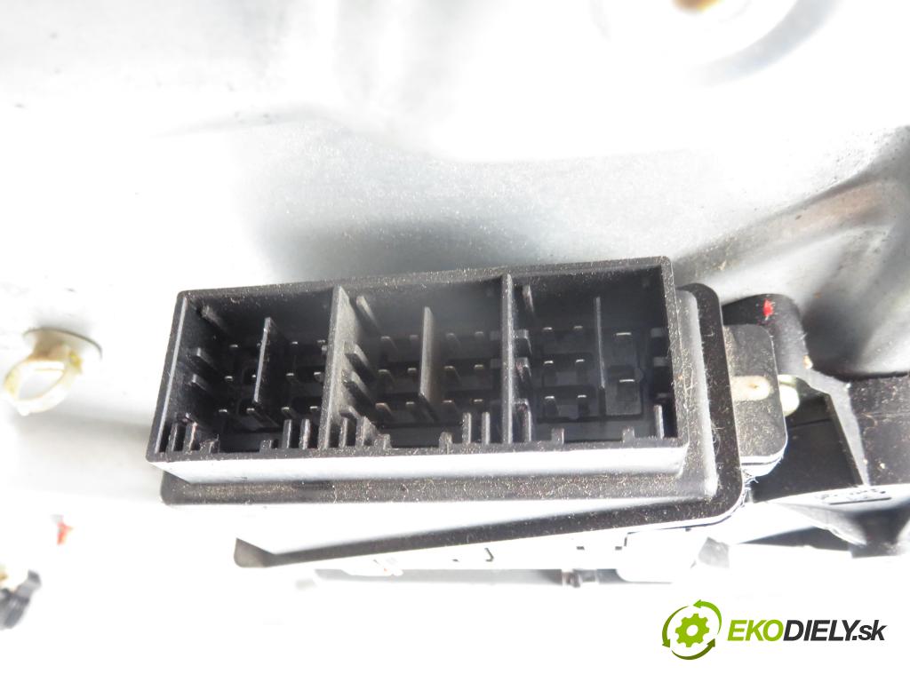 SKODA FABIA I (6Y2) HB 2001 44,00 1.4 - AZE 1397,00 mechanismus oken 6Q1959801 ; 6Y1837751Q