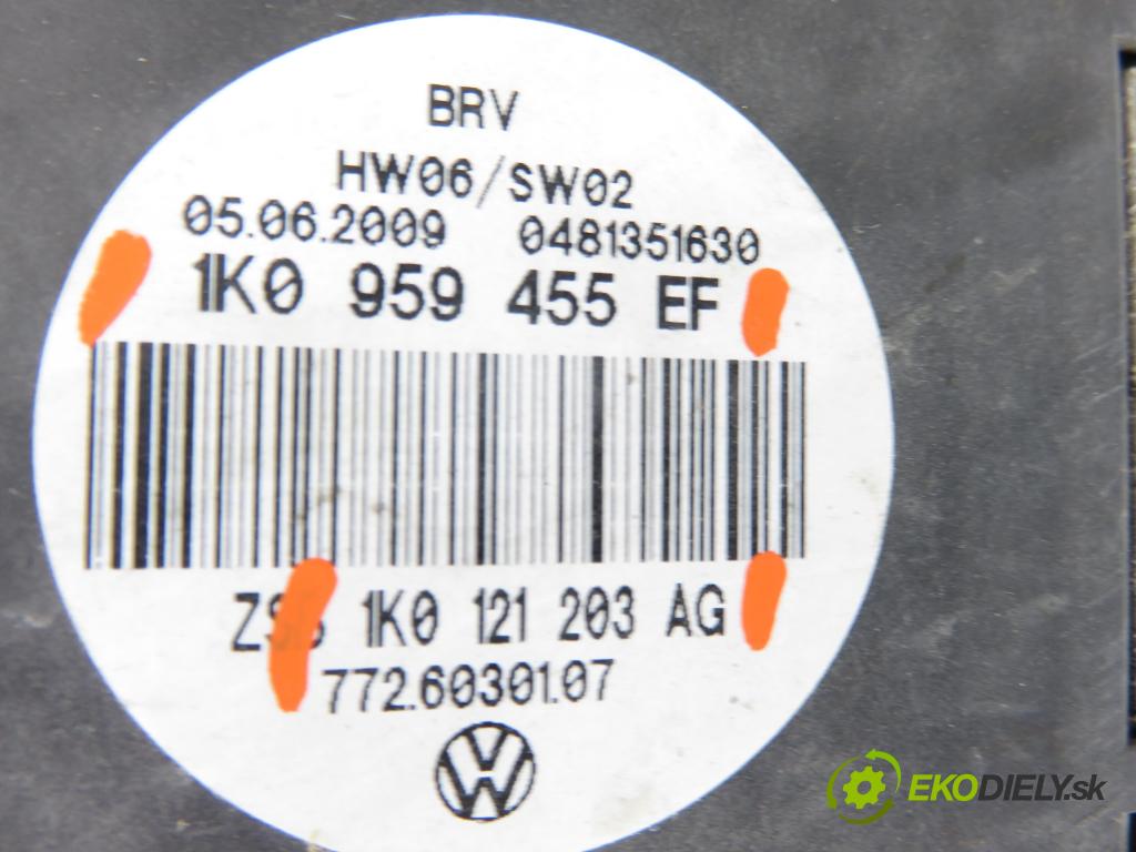 SEAT LEON (1P1) HB 2009 63,00 1.4 16V - BXW 1390,00 Ventilátor chladič klíma/voda 1K0121203AG ; 1K0959455EF ; 1K0121205AA