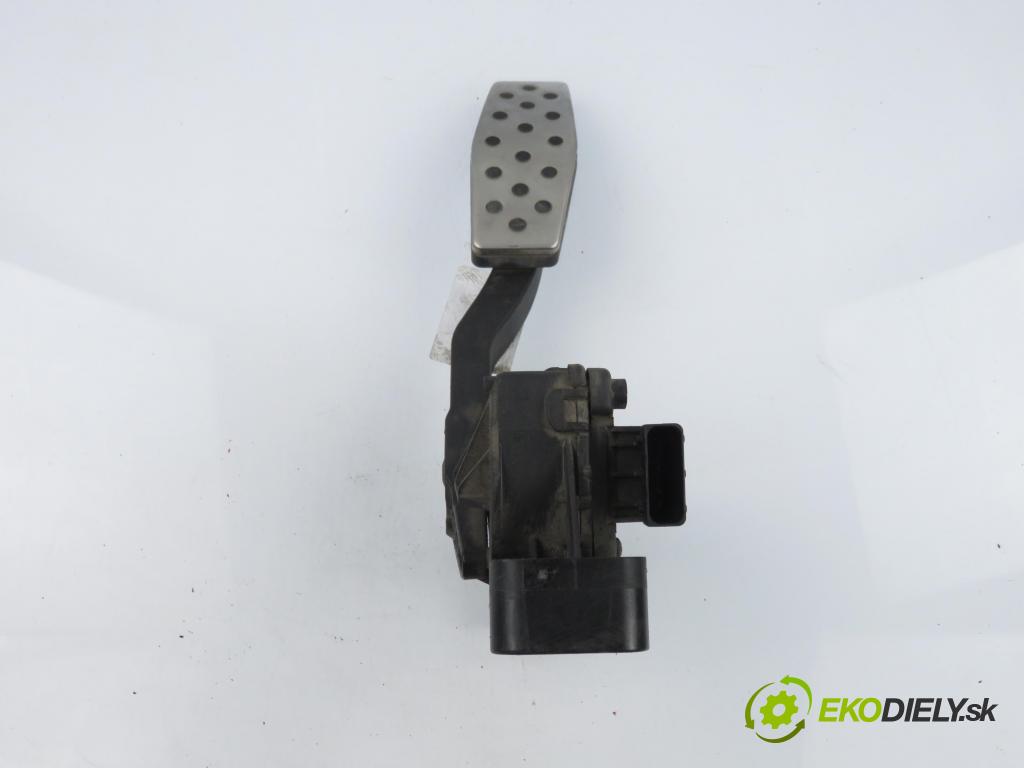 OPEL ASTRA H (A04) HB 2005 74,00 1.7 CDTI 100 - Z 17 DTH 1686,00 Potenciometer plynu 9157998BK ; 6PV00811200 (Potenciometer plynového pedálu)
