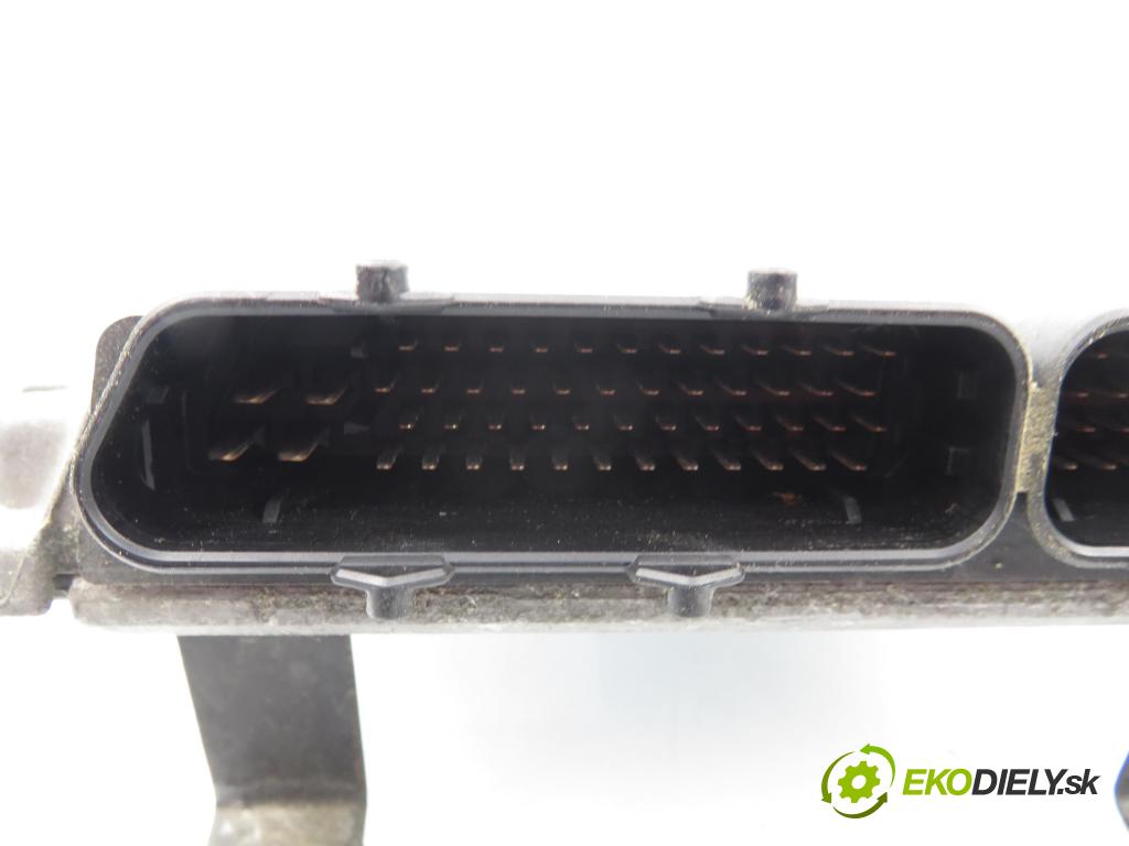 VW GOLF IV (1J1) HB 1998 66,00 1.9 TDI 90 - ALH 1896,00 Riadiaca jednotka Motor 038906018AE ; 0281001851