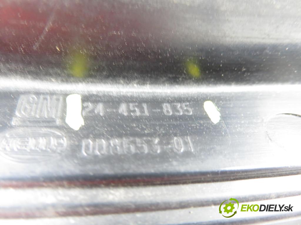 OPEL ASTRA H (A04) HB 2005 74,00 1.7 CDTI 100 - Z 17 DTH 1686,00 světlo levé zadní 24451835