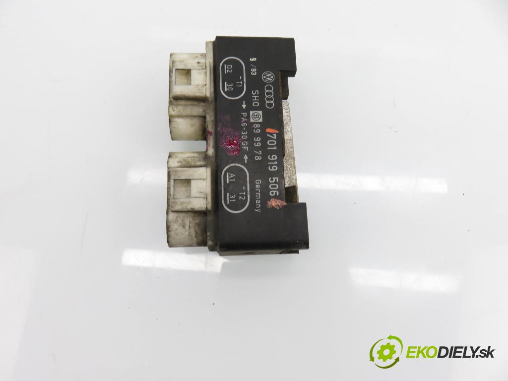 VW TRANSPORTER IV Platforma / podwozie (70E, 70L, 70M, 7DE, 7DL KABINA/PLATFORMA 1993 57,00 2.4 D 78 - AAB 2370,00 Riadiaca jednotka 701919506