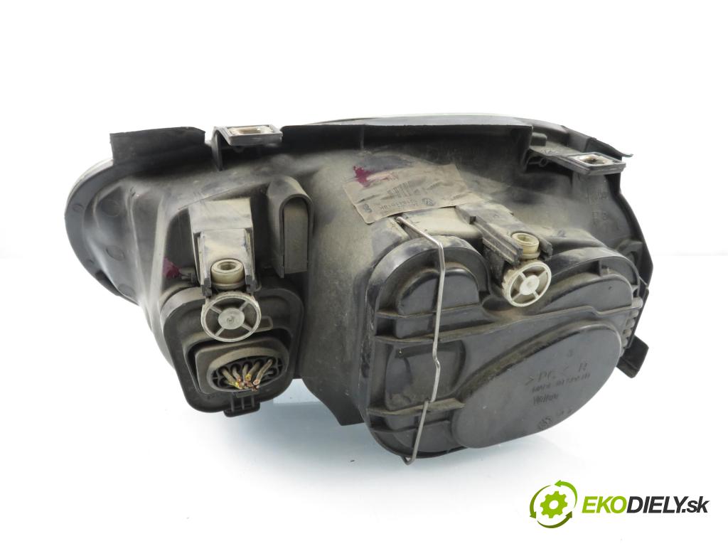 VW GOLF IV (1J1) HB 1998 66,00 1.9 TDI 90 - ALH 1896,00 Svetlo PP 1J1941018K