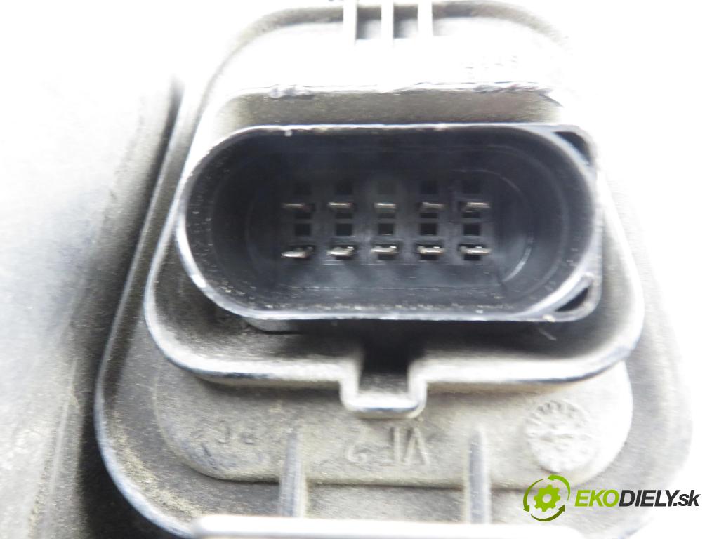VW GOLF IV (1J1) HB 1998 66,00 1.9 TDI 90 - ALH 1896,00 Svetlo PP 1J1941018K