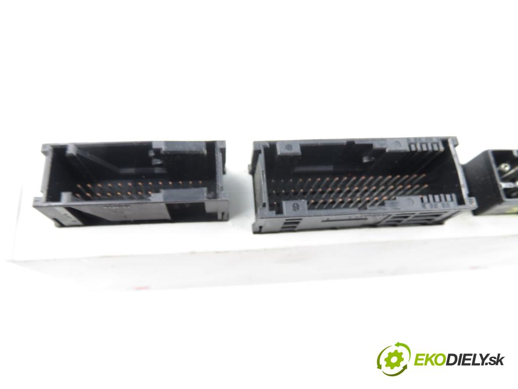BMW 3 Touring (E46) KOMBI 2004 110,00 320 d 150 - M47 D20 (204D4) 1995,00 MODUL komfortu 6923960