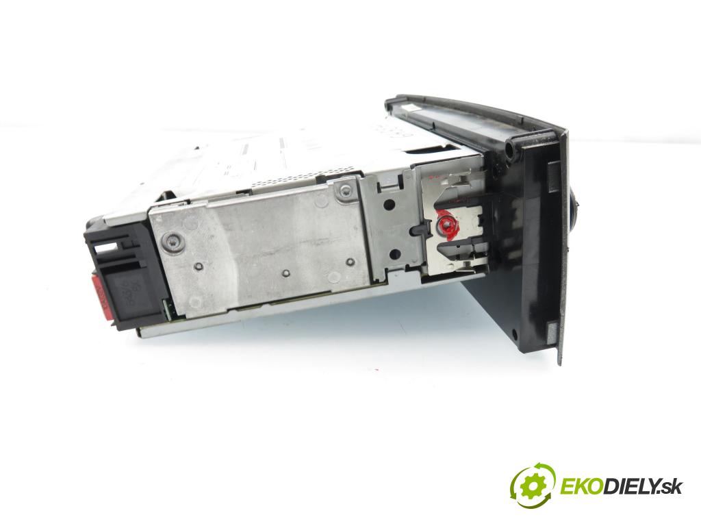 FIAT GRANDE PUNTO (199_) HB 2009 57,00 1.4 - 350 A1.000 1368,00 RADIO CD 7354813000