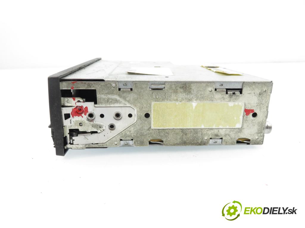 VW POLO (9N_) HB 2002 47,00 1.2 12V 64 - AZQ 1198,00 RADIO Modul