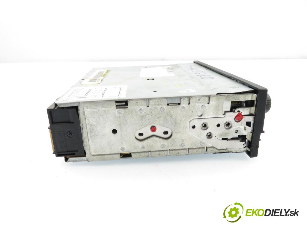 VW POLO (9N_) HB 2002 47,00 1.2 12V 64 - AZQ 1198,00 RADIO Modul