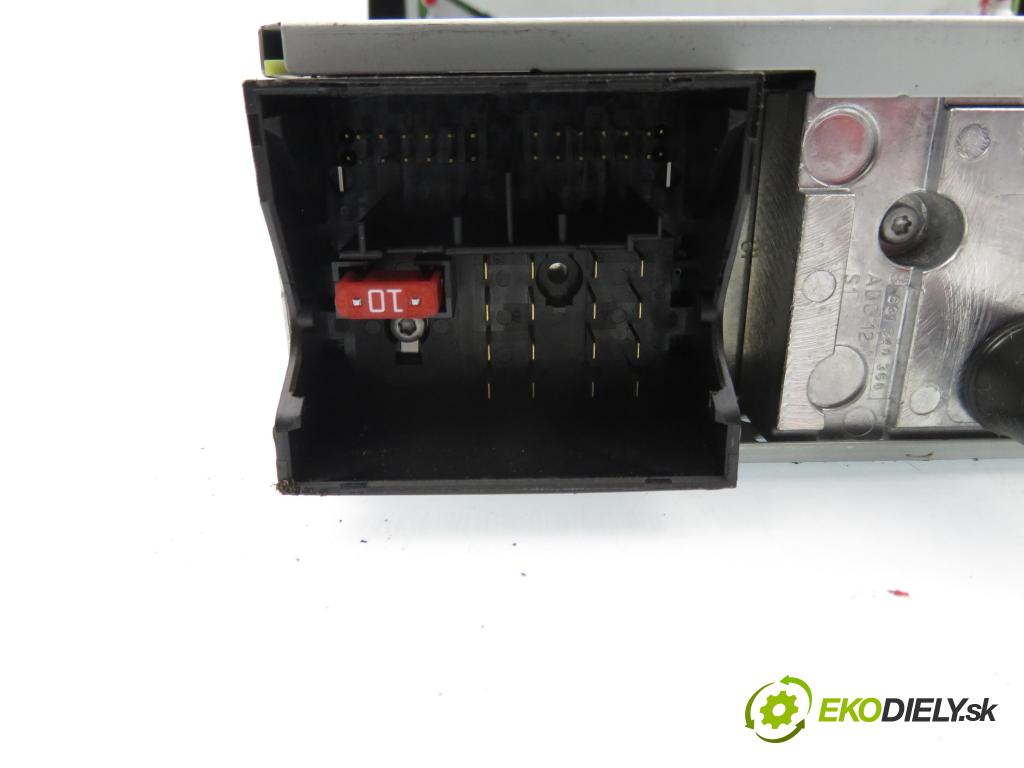 OPEL ANTARA A (L07) SUV 2012 135,00 2.2 CDTi 4x4 - A 22 DMH 2231,00 RADIO CD 95094219