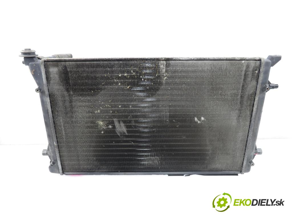 SEAT LEON (1P1) HB 2009 63,00 1.4 16V - BXW 1390,00 chladič vody 1K0121251DK
