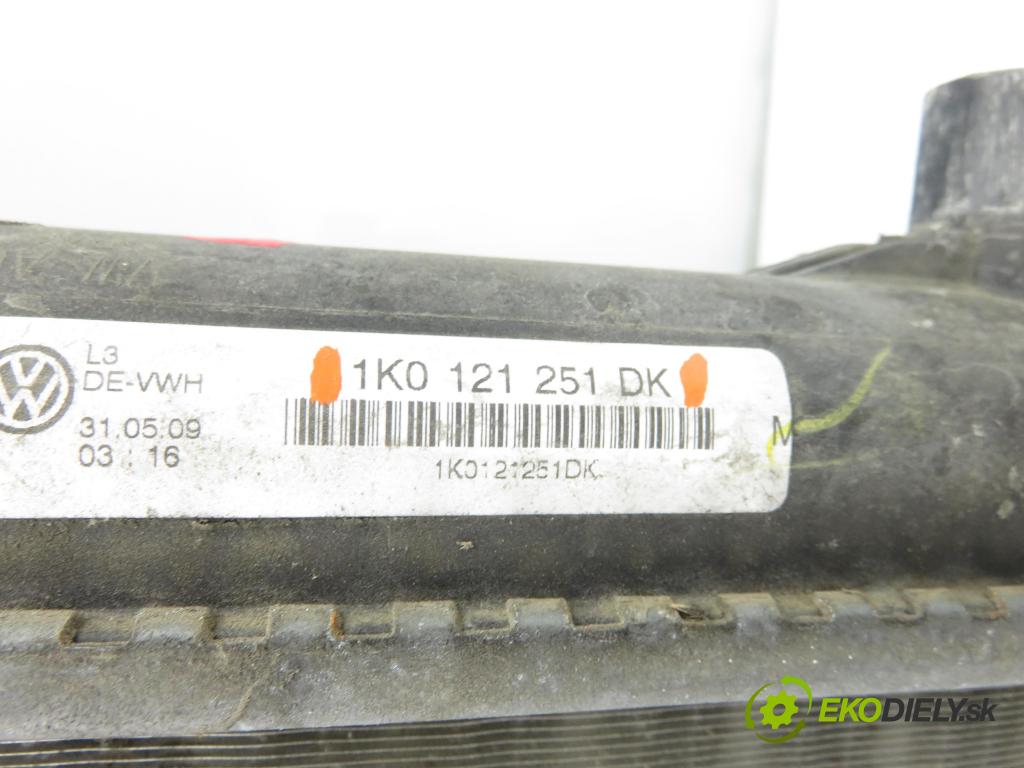SEAT LEON (1P1) HB 2009 63,00 1.4 16V - BXW 1390,00 chladič vody 1K0121251DK