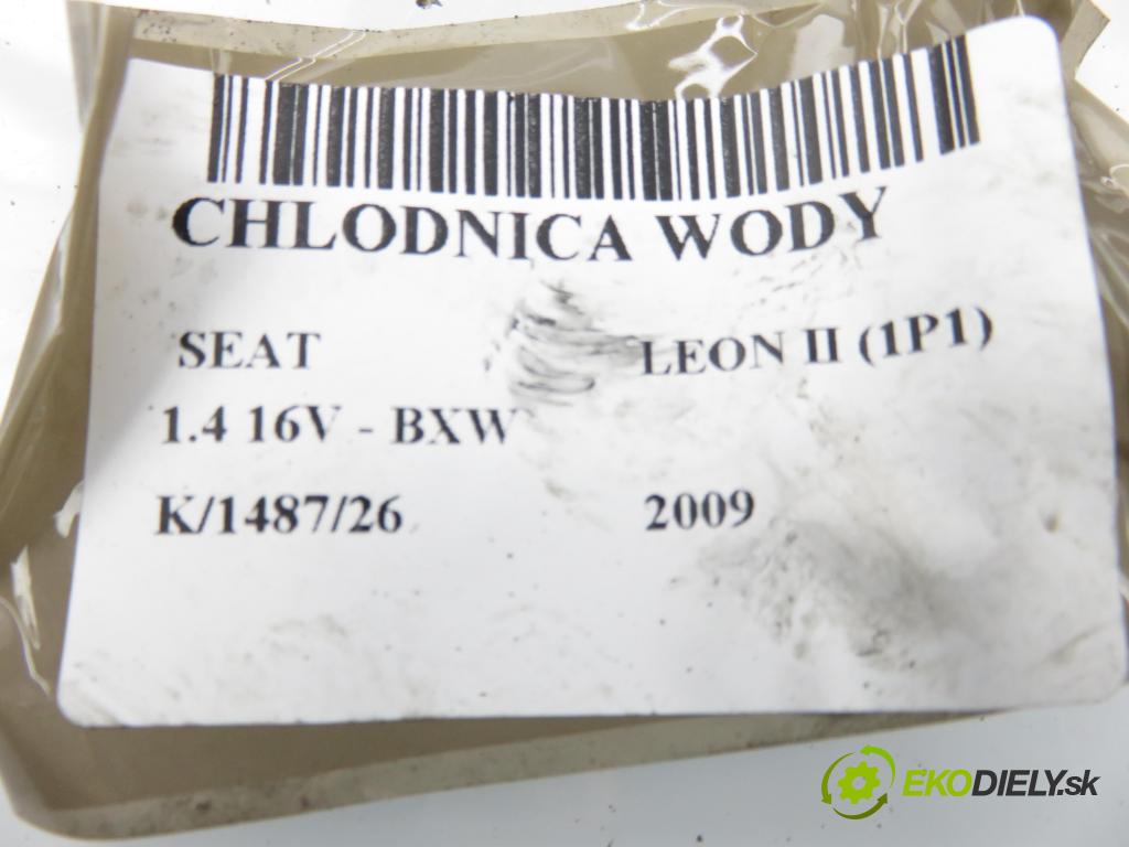 SEAT LEON (1P1) HB 2009 63,00 1.4 16V - BXW 1390,00 chladič vody 1K0121251DK