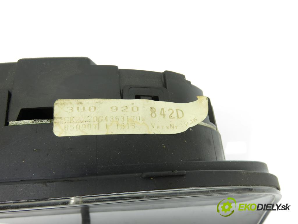 SKODA SUPERB I (3U4) SEDAN 2007 85,00 1.9 TDI - BPZ 1896,00 Prístrojovka elektrický 3U0920842D