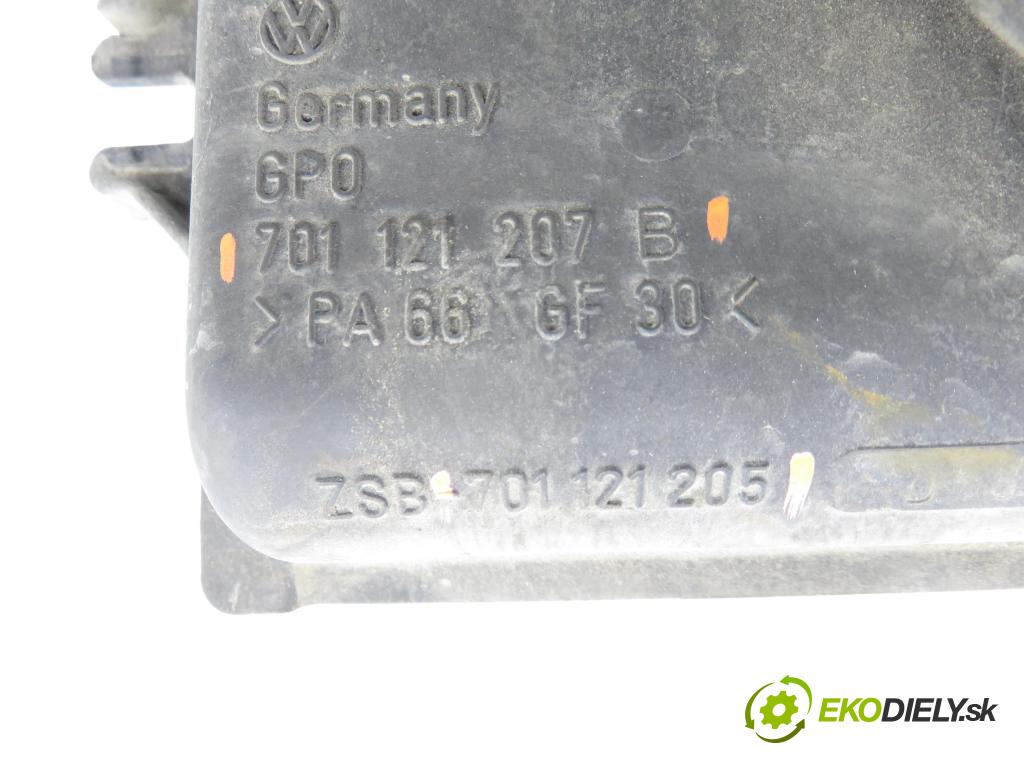 VW TRANSPORTER IV Platforma / podwozie (70E, 70L, 70M, 7DE, 7DL KABINA/PLATFORMA 1993 57,00 2.4 D 78 - AAB 2370,00 Ventilátor chladič vody 701121207B ; 701121205